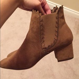 H n M shoes